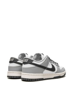 Nike Dunk Low sneakers