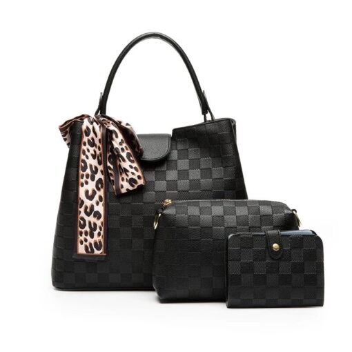 Elegant Three Piece Handbag For Stylish and Trendy Looks